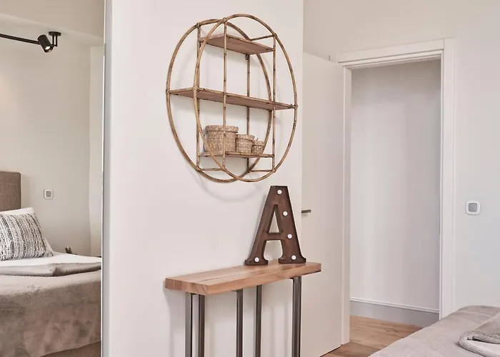 Вилла Shades Of Blue